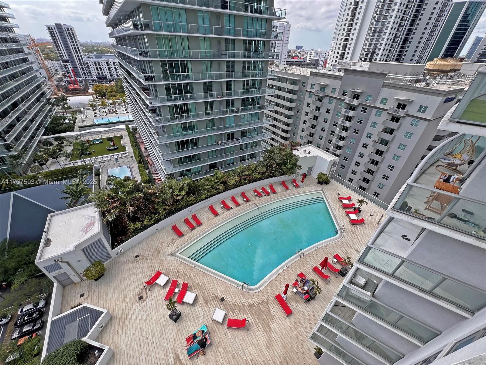 1100 MILLECENTO RESIDENCE - Residential
