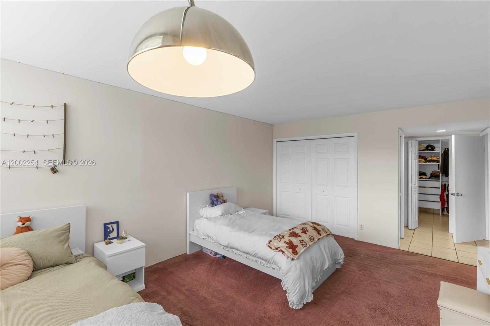 BLDG 5 OF COUNTRY CLUB AP - Residential