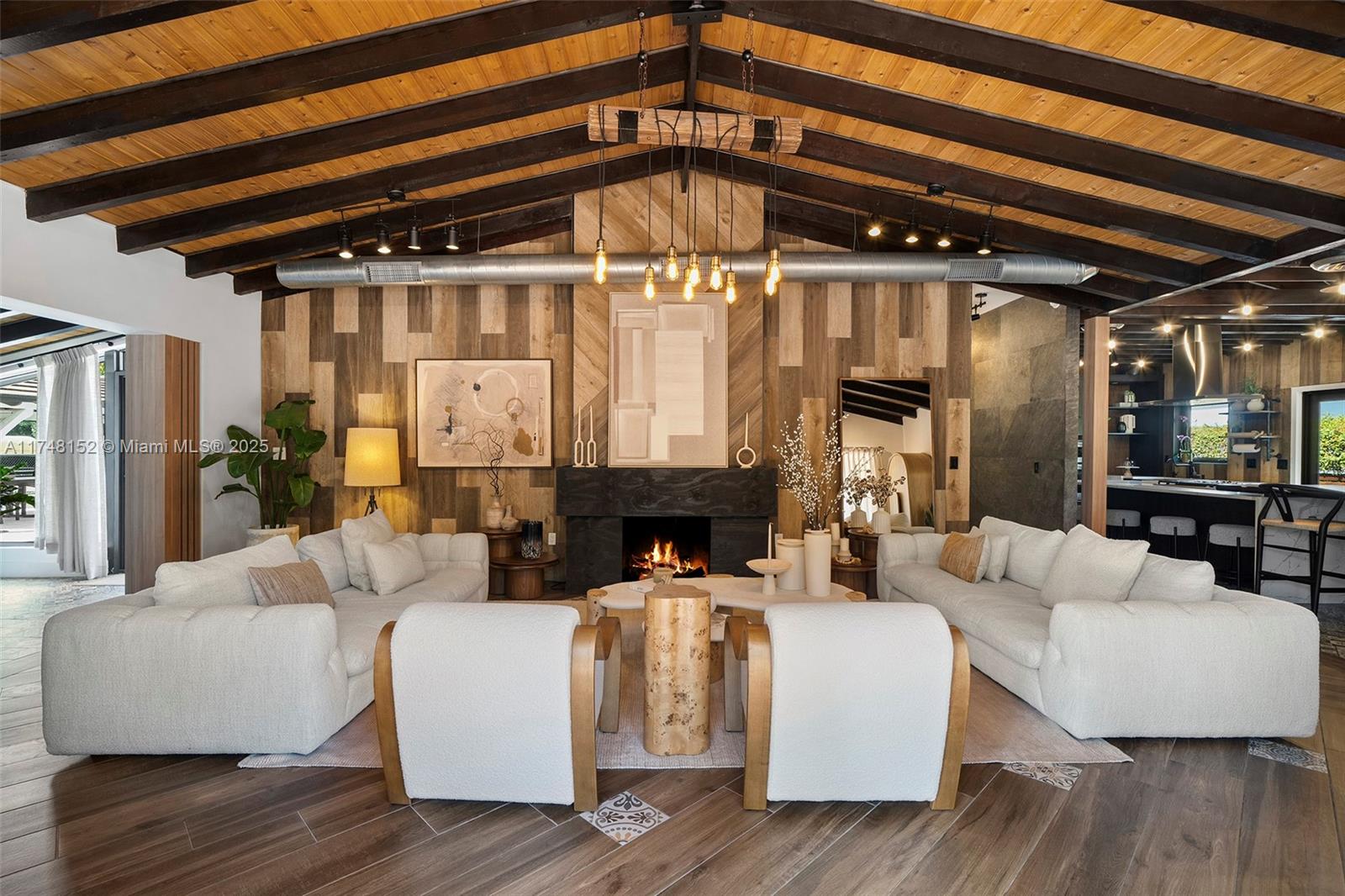 BAY POINT - Residential
