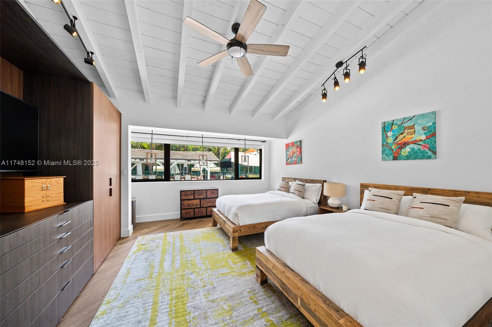 BAY POINT - Residential
