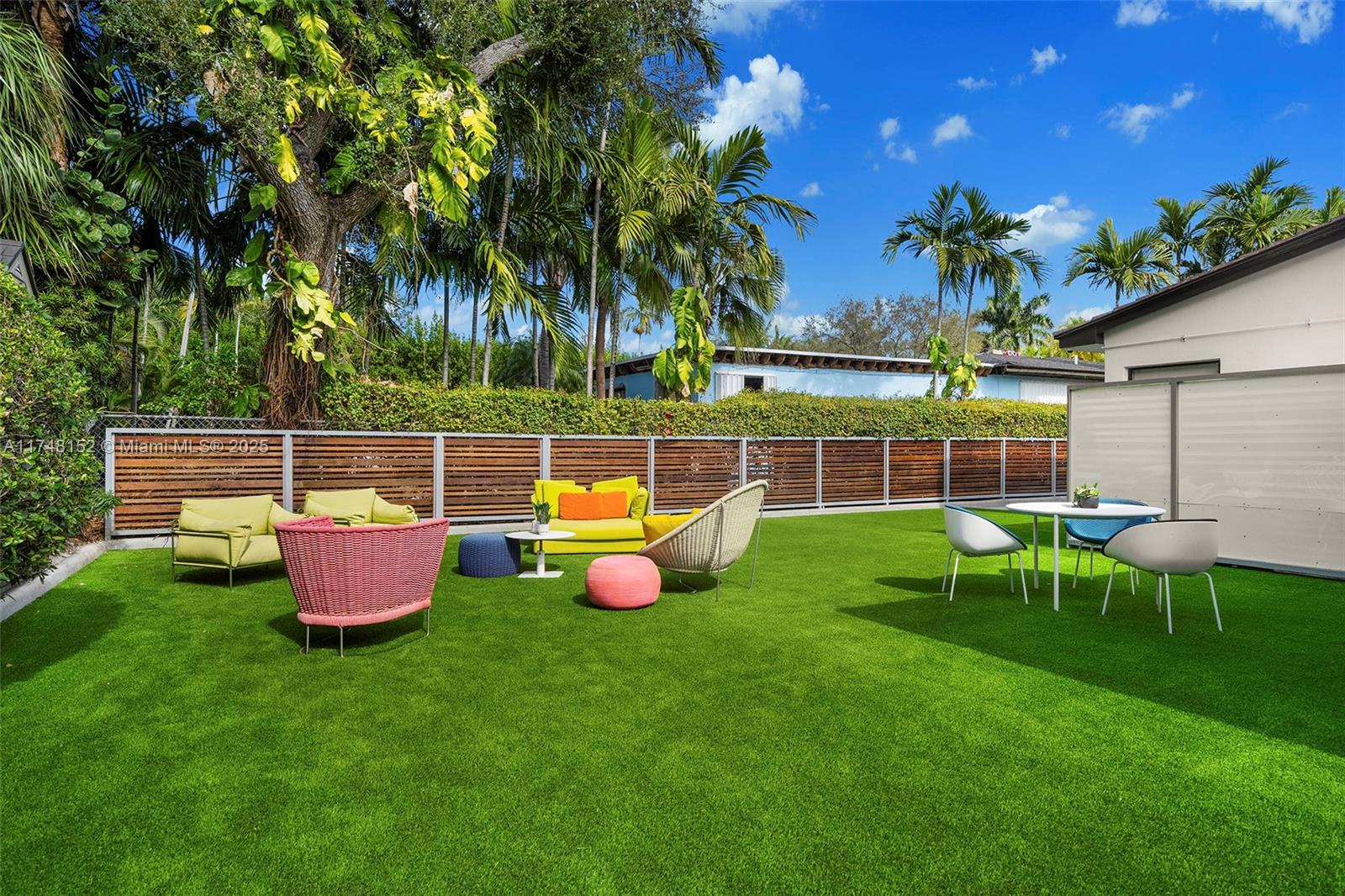 BAY POINT - Residential
