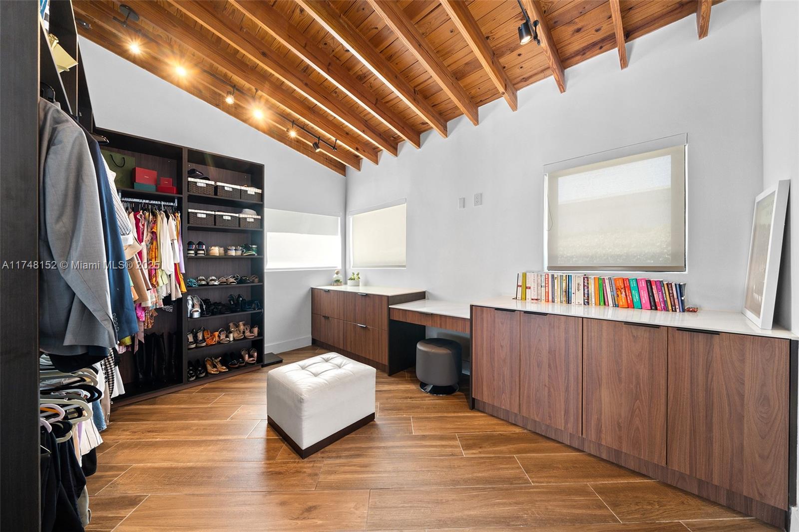 BAY POINT - Residential