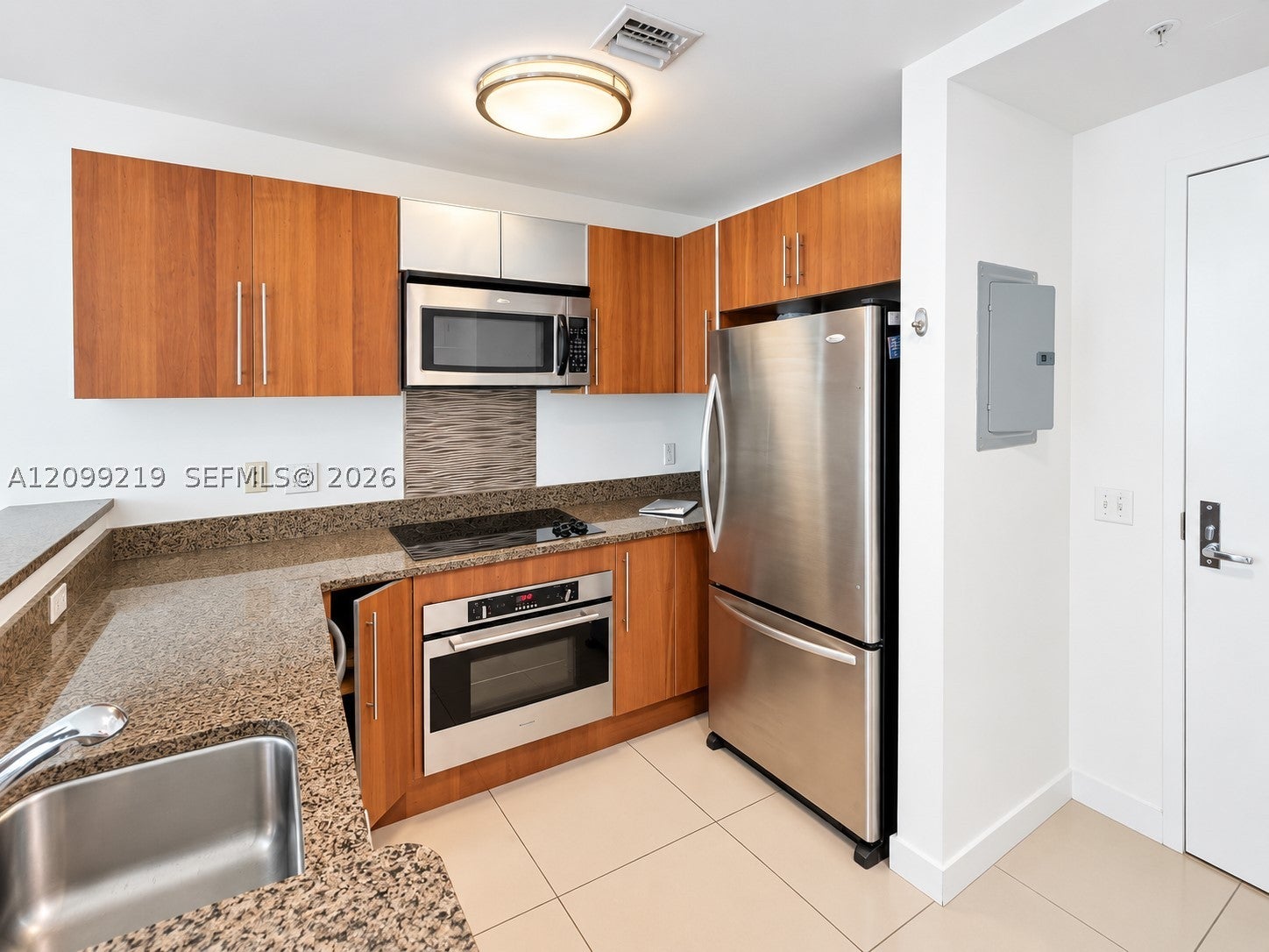 300 S Biscayne Blvd L-406