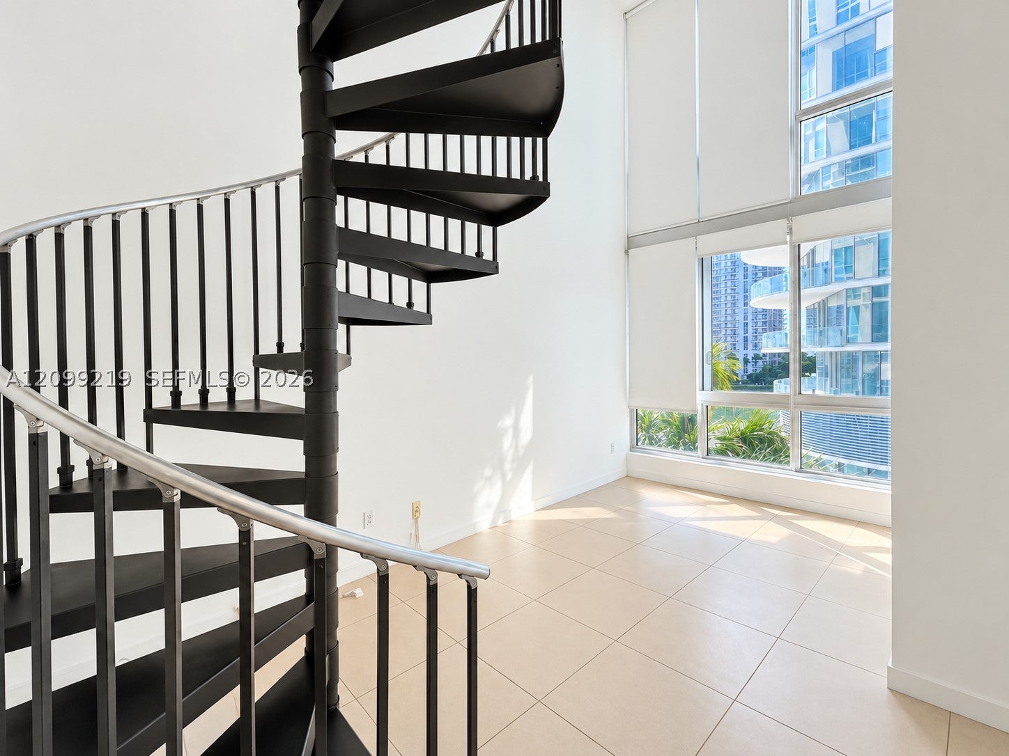 300 S Biscayne Blvd L-406