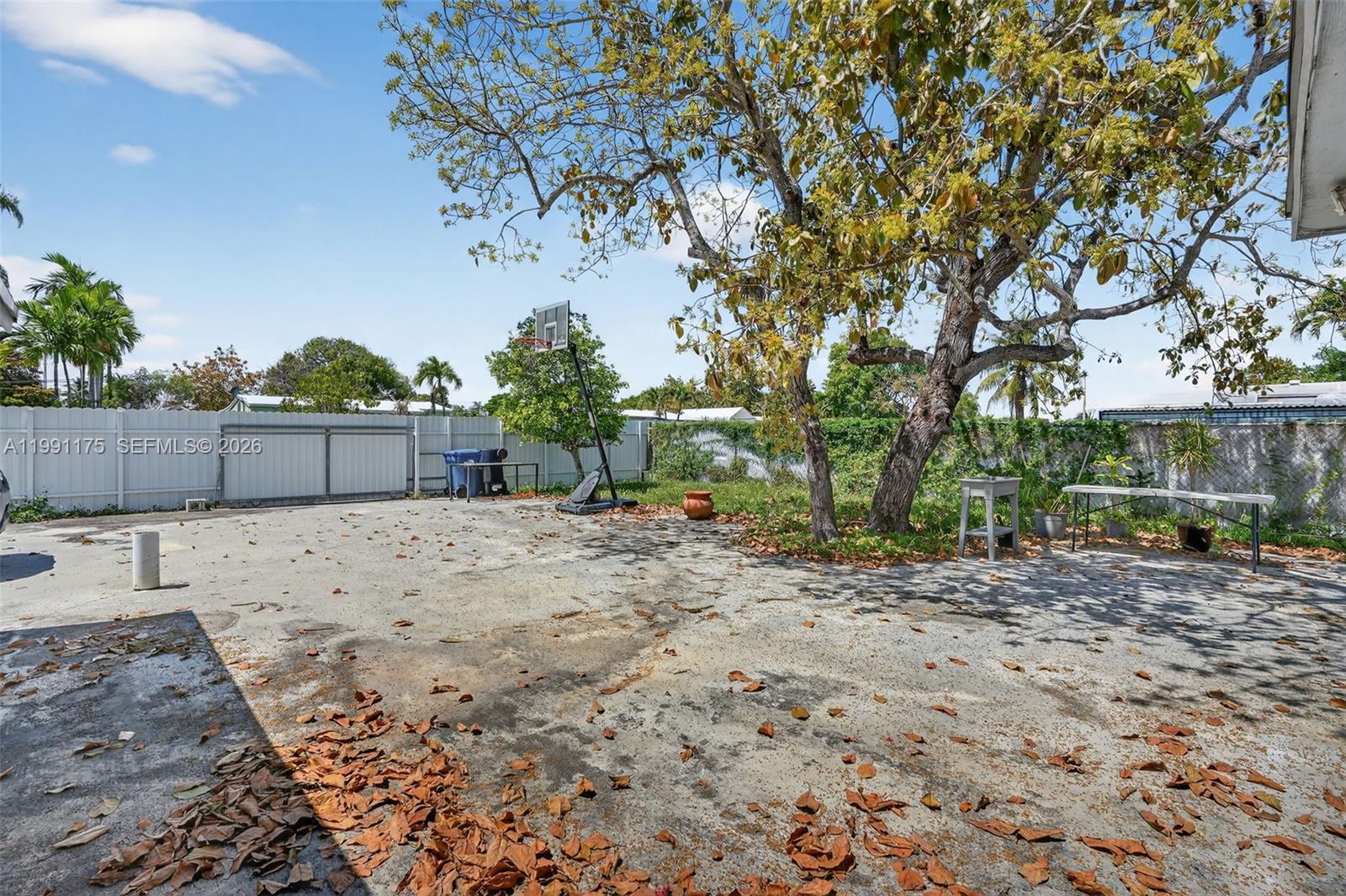 TROPICAL ESTATES 1ST ADDN - Residential