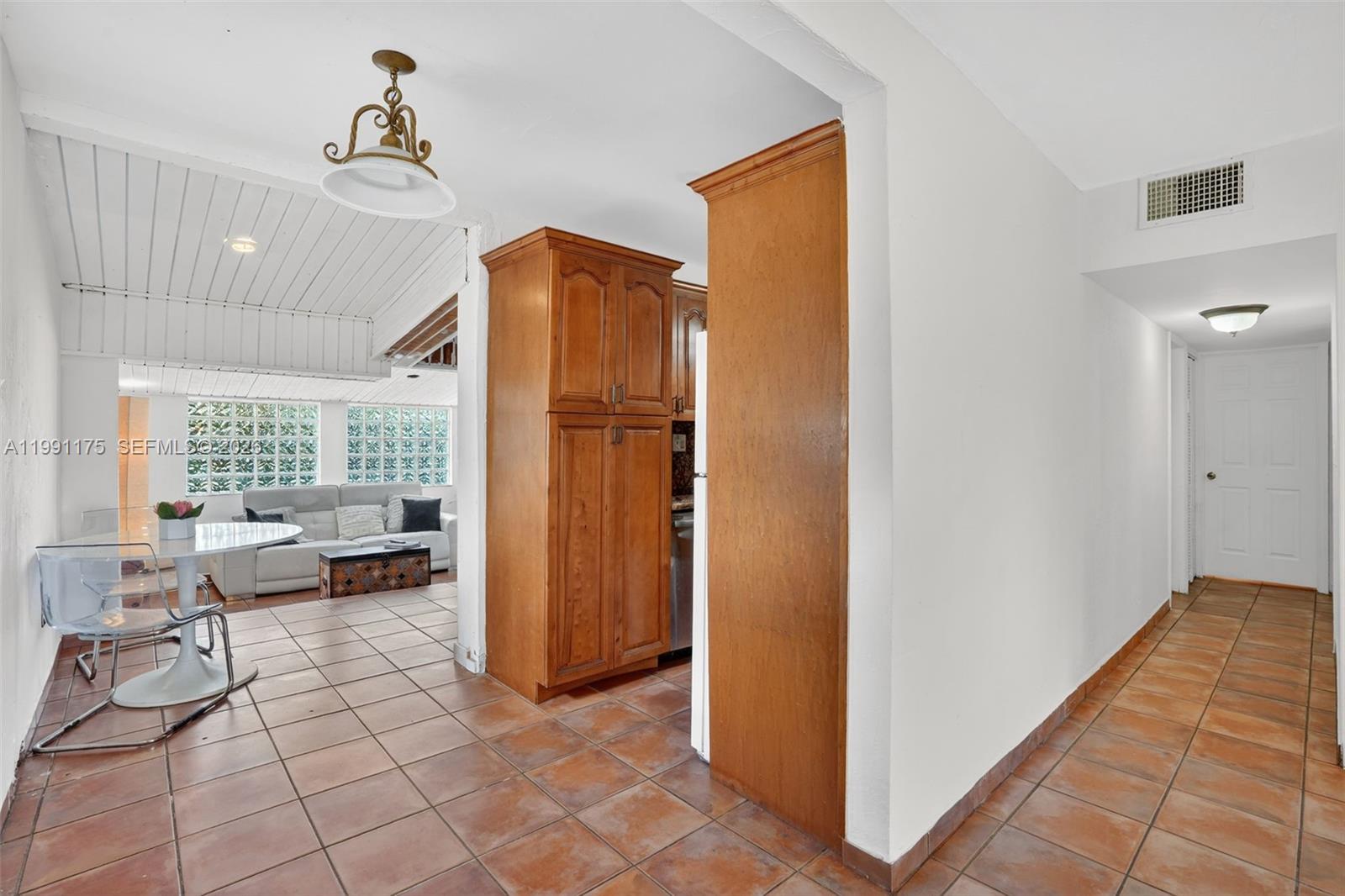 TROPICAL ESTATES 1ST ADDN - Residential