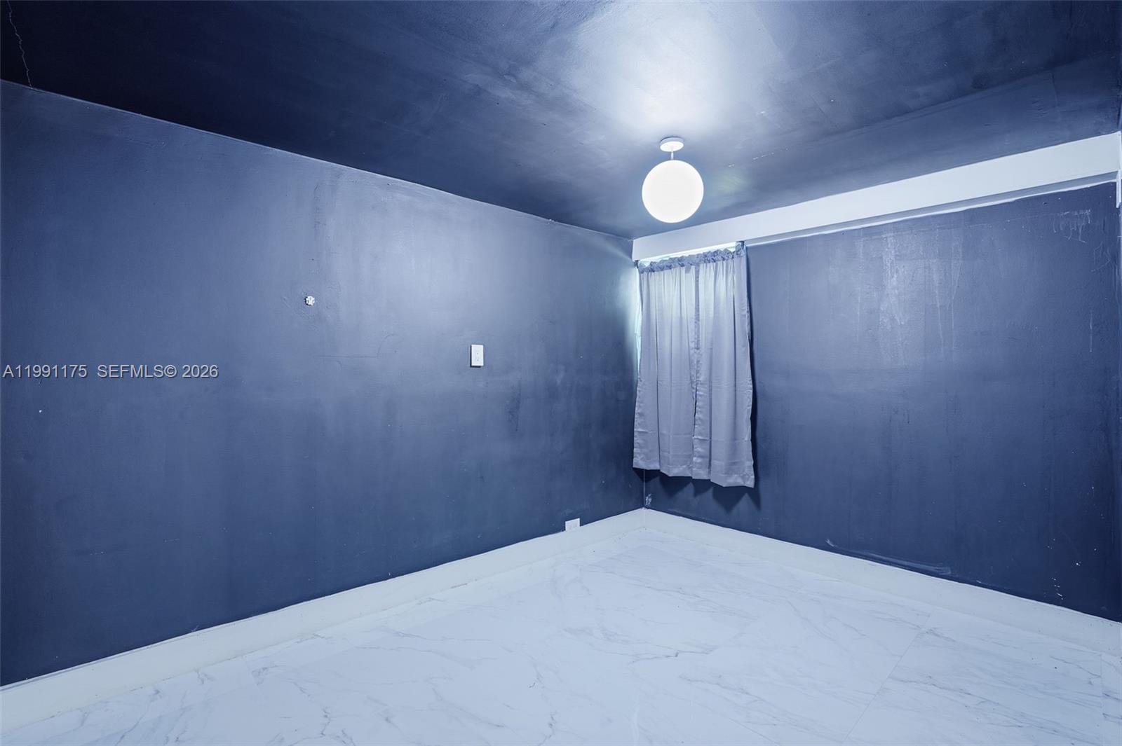 TROPICAL ESTATES 1ST ADDN - Residential