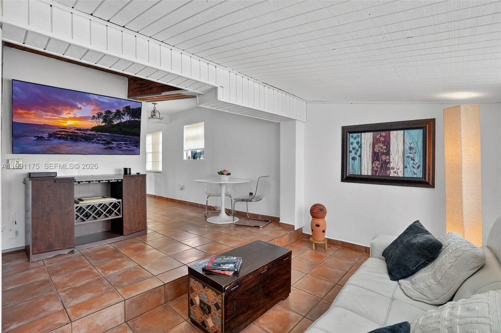 TROPICAL ESTATES 1ST ADDN - Residential