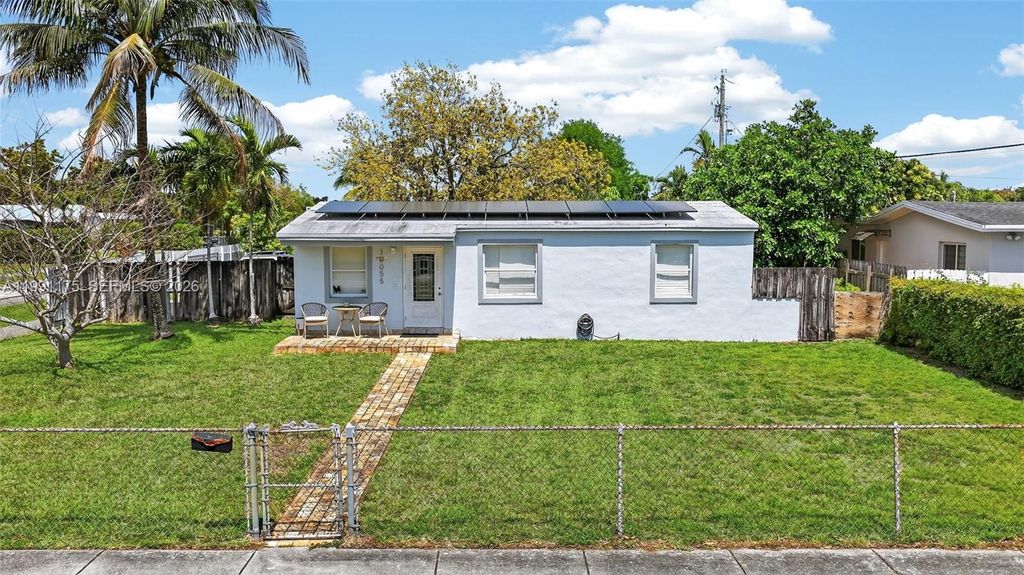 Photo of 10055 SW 52nd Ter, Miami, FL 33165 (MLS # A11991175)