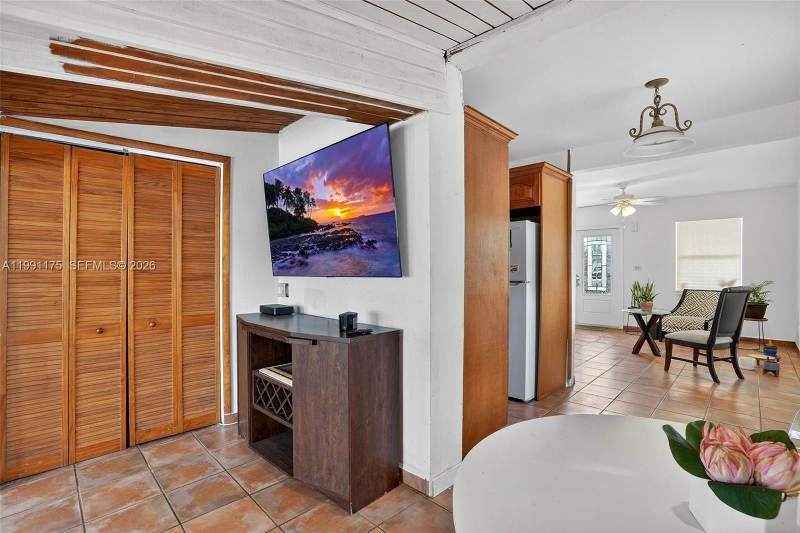 TROPICAL ESTATES 1ST ADDN - Residential