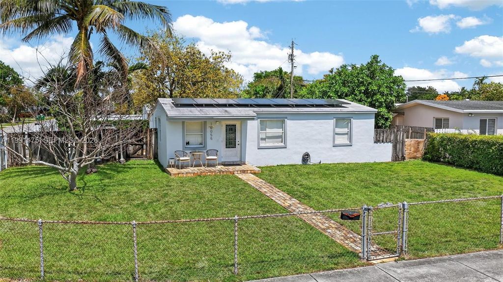 Photo of 10055 SW 52nd Ter, Miami, FL 33165 (MLS # A11991175)