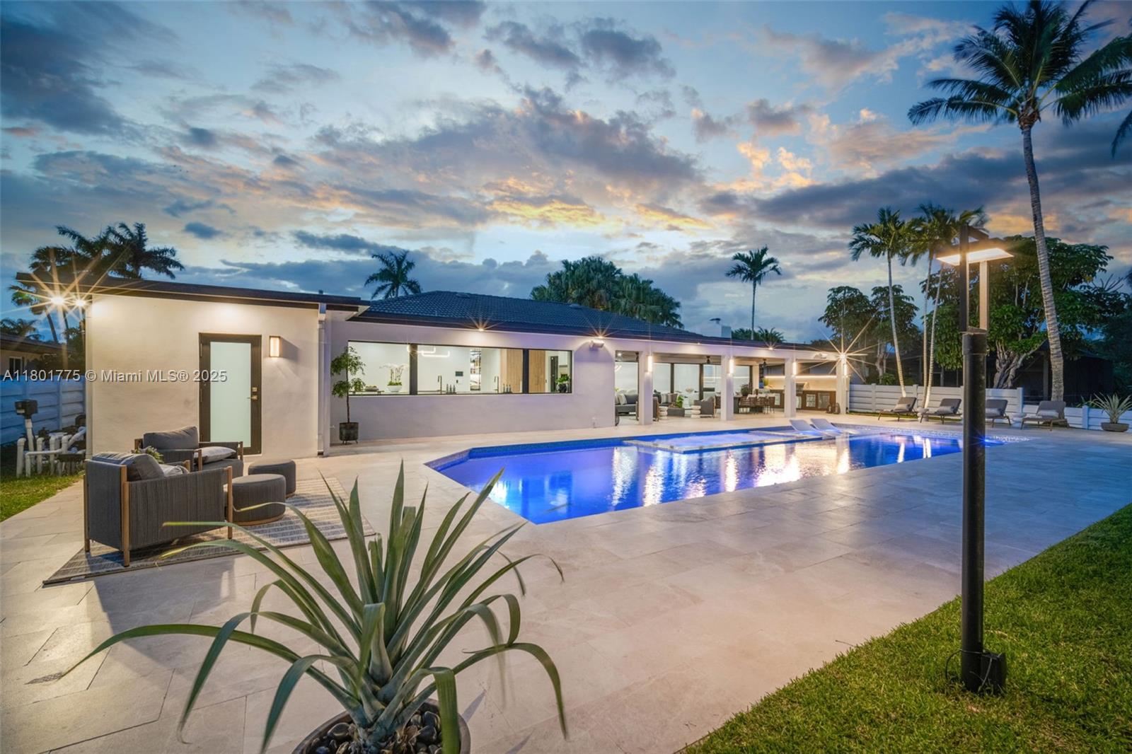 HOLLYWOOD HILLS NORTH SEC - Residential