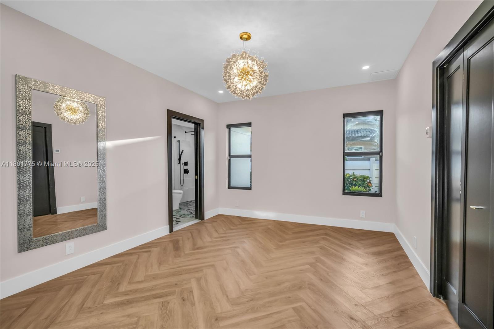 HOLLYWOOD HILLS NORTH SEC - Residential