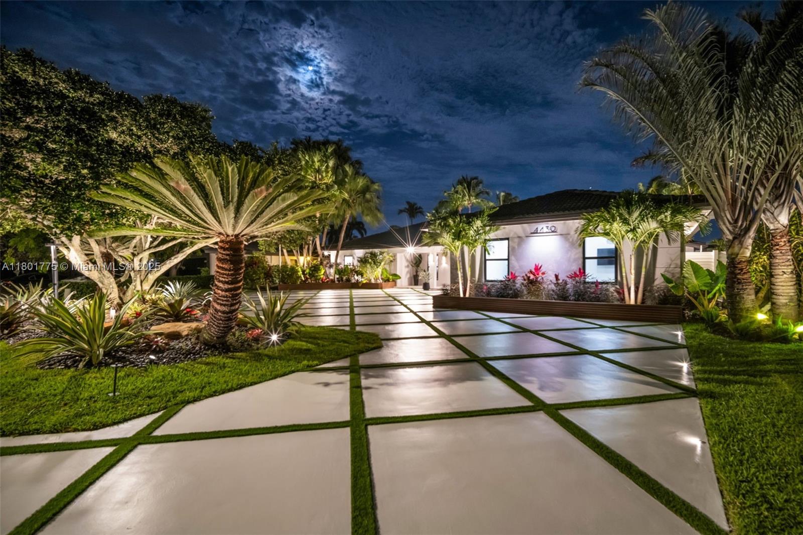 HOLLYWOOD HILLS NORTH SEC - Residential
