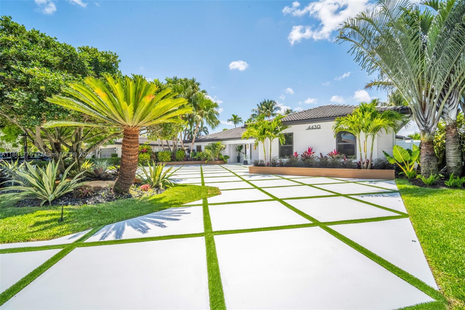 HOLLYWOOD HILLS NORTH SEC - Residential