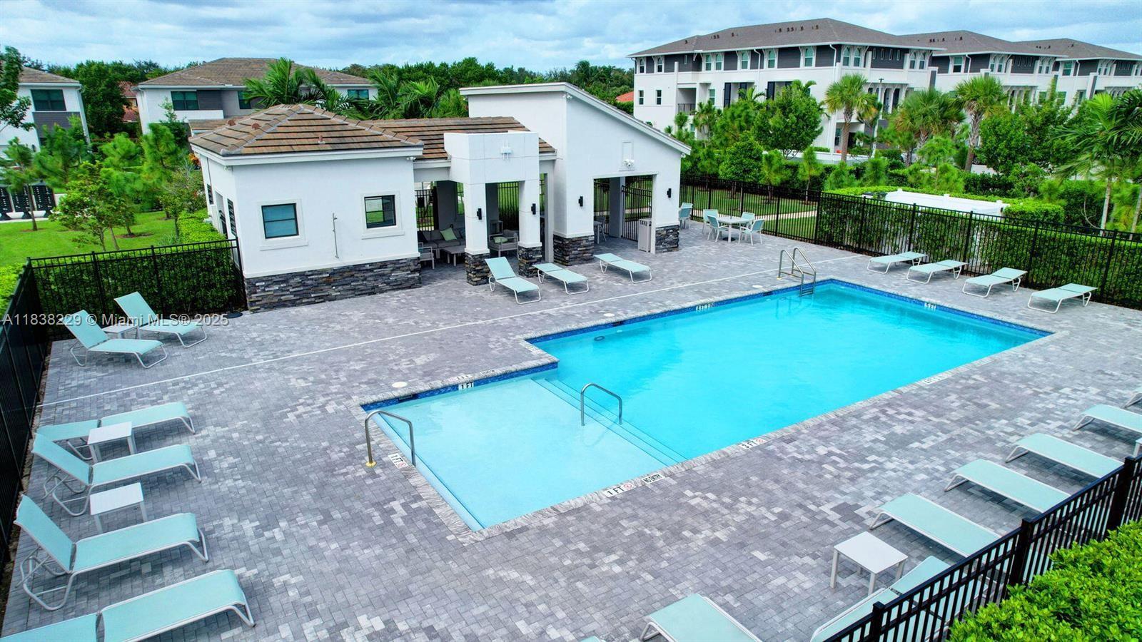 POLO LEGACY MXPD - Residential