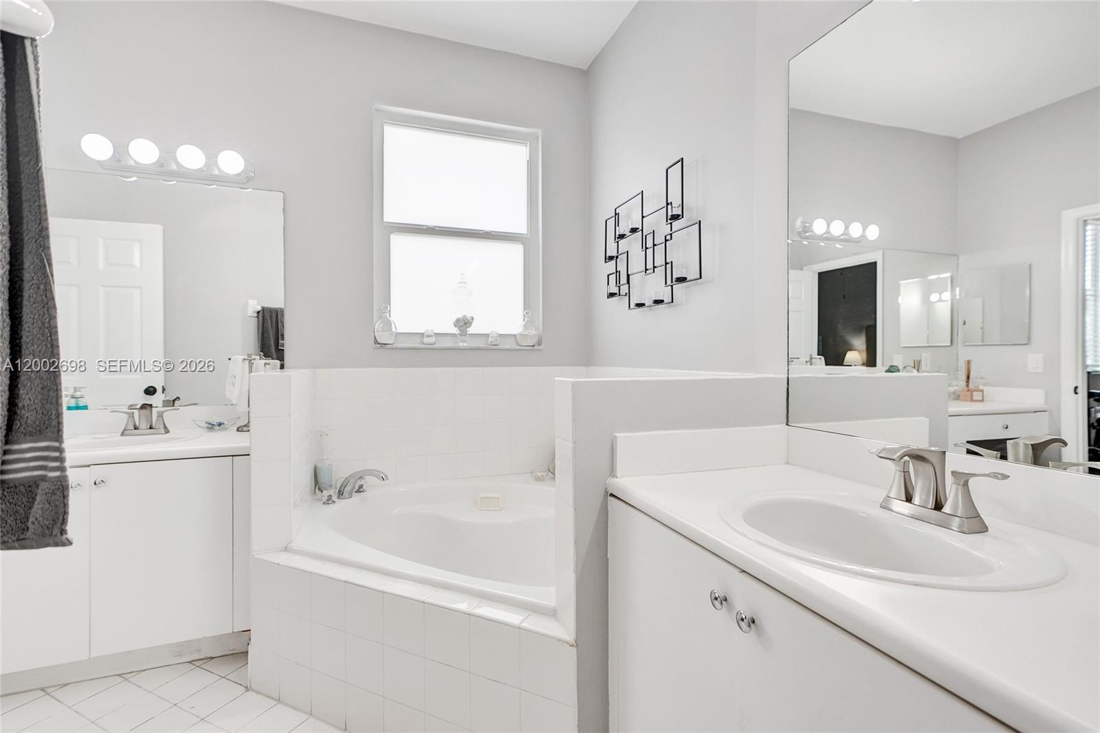 COURTS AT TUSCANY - Residential