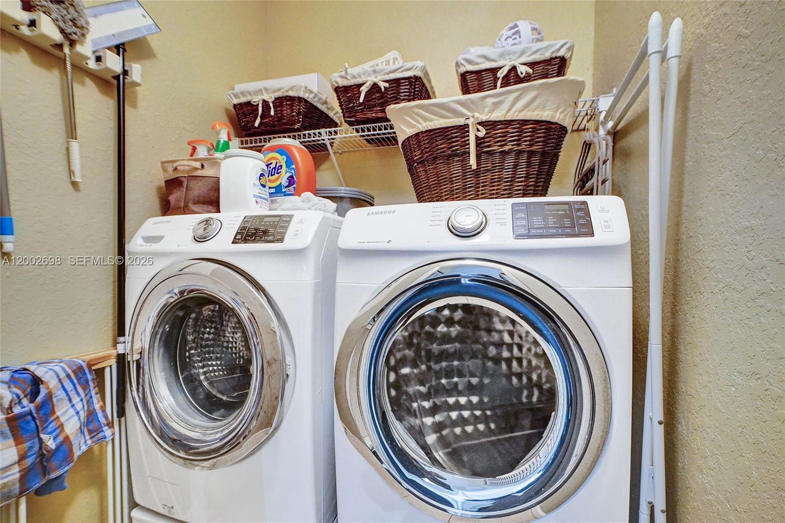 COURTS AT TUSCANY - Residential