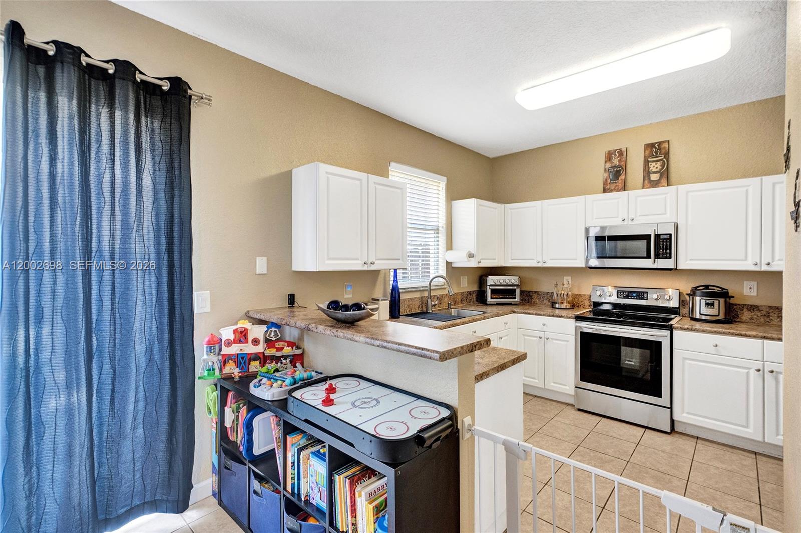 COURTS AT TUSCANY - Residential