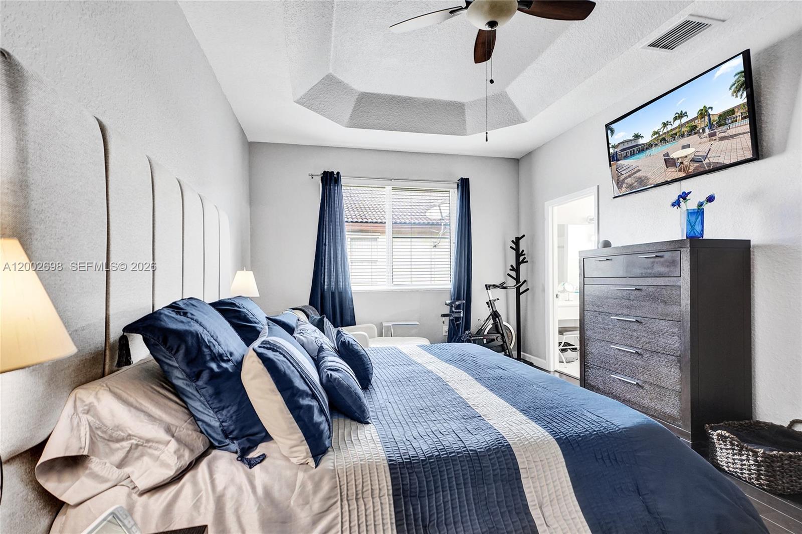 COURTS AT TUSCANY - Residential