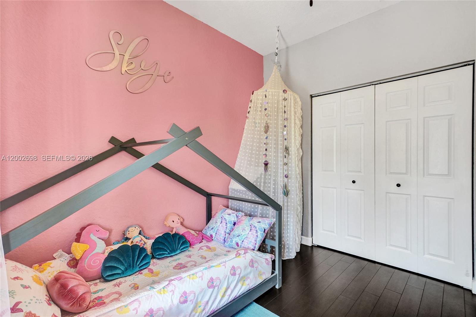 COURTS AT TUSCANY - Residential