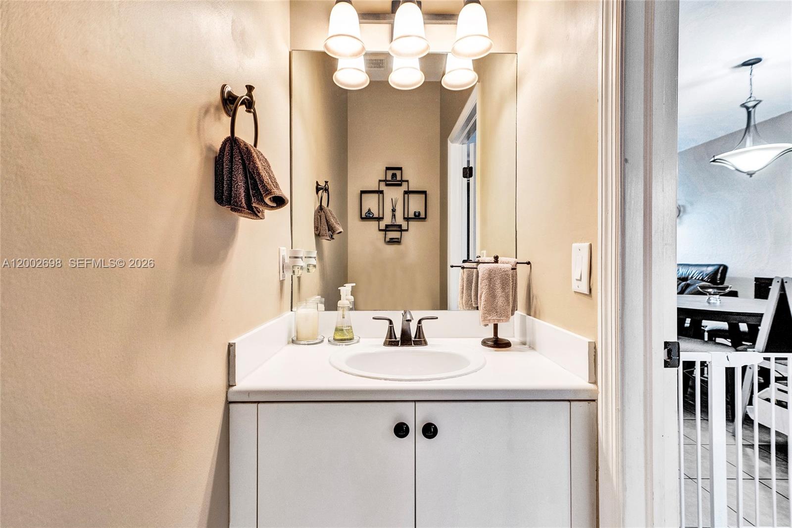 COURTS AT TUSCANY - Residential