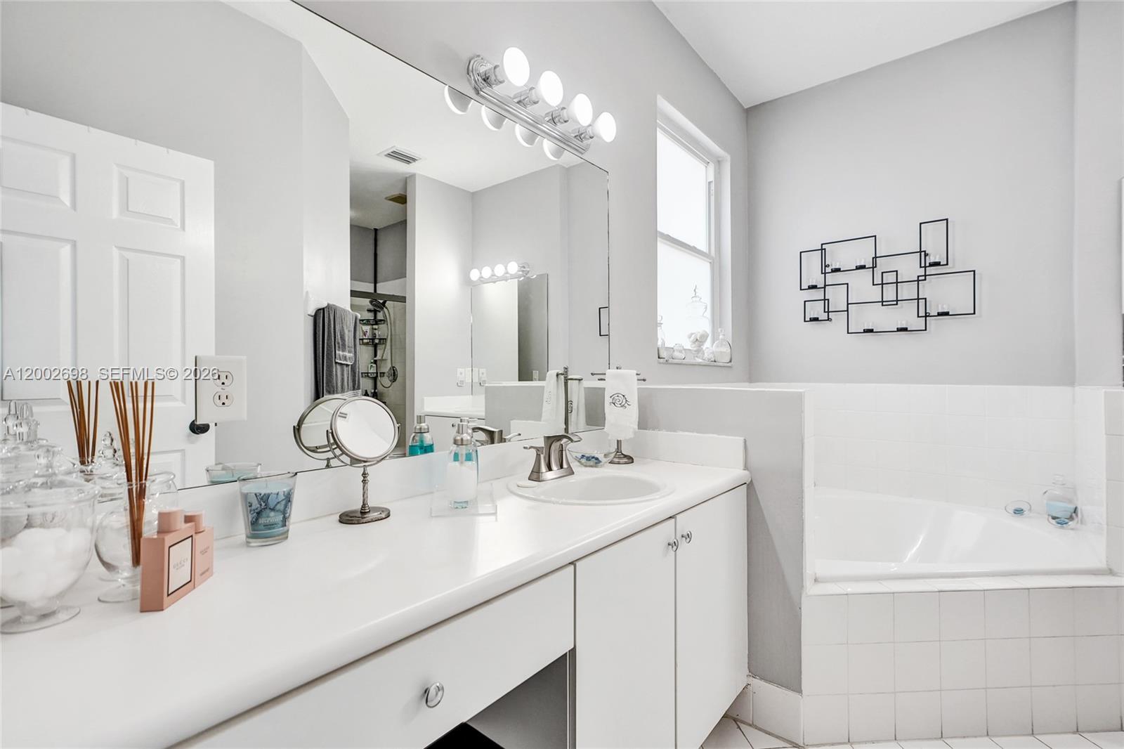 COURTS AT TUSCANY - Residential