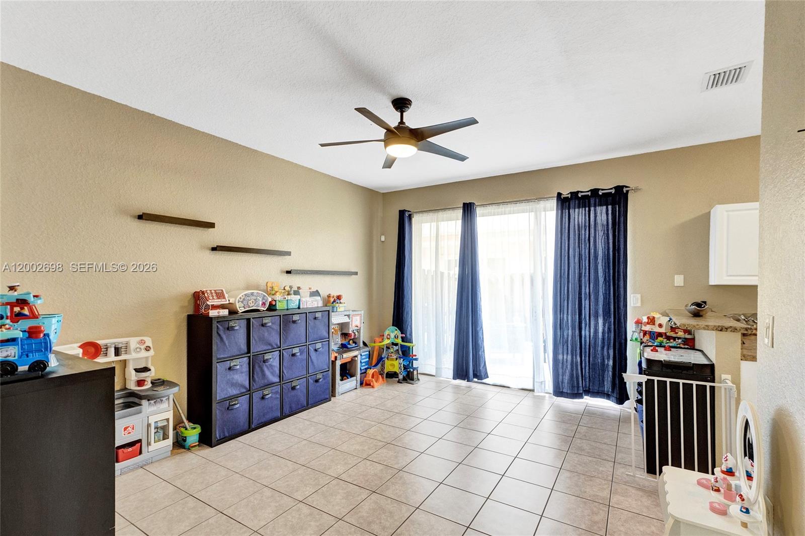 COURTS AT TUSCANY - Residential