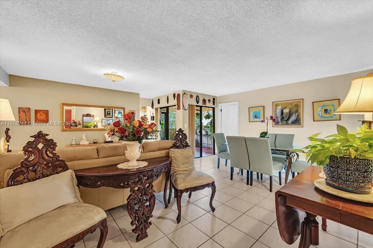 KENLAND BEND NORTH CONDO - Residential