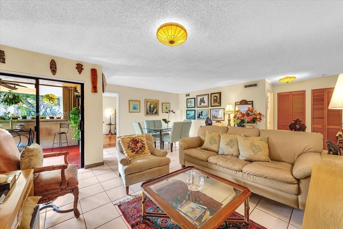 KENLAND BEND NORTH CONDO - Residential