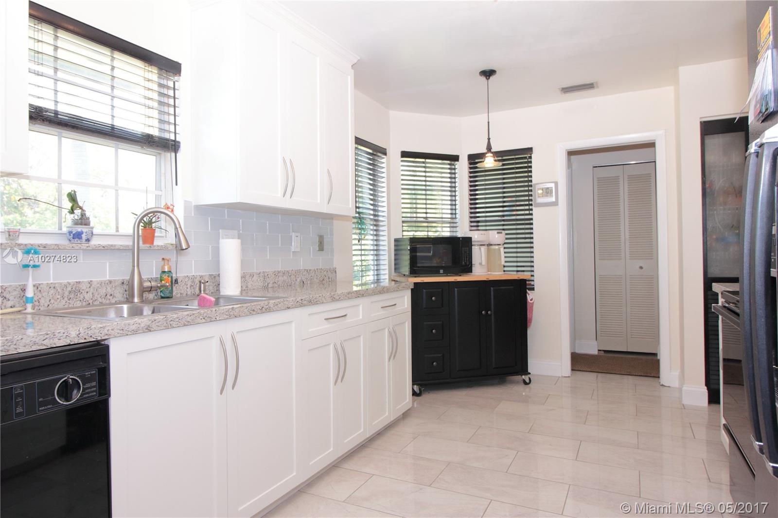 KINGS GRANT EAST - Residential