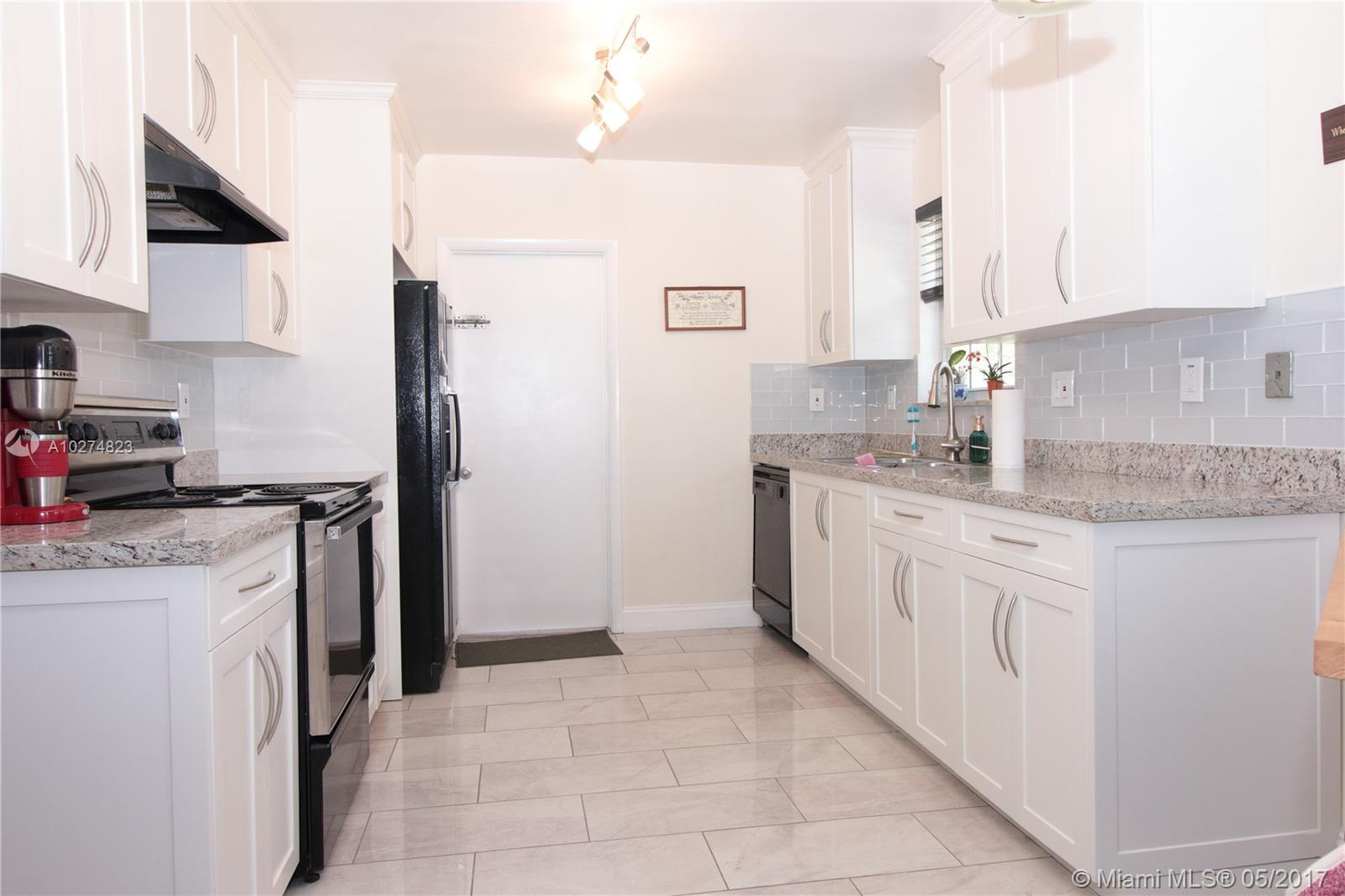 KINGS GRANT EAST - Residential