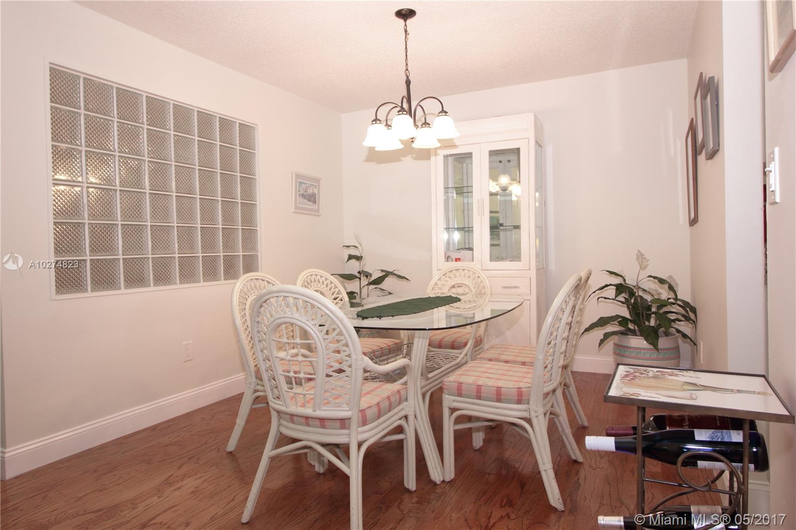 KINGS GRANT EAST - Residential