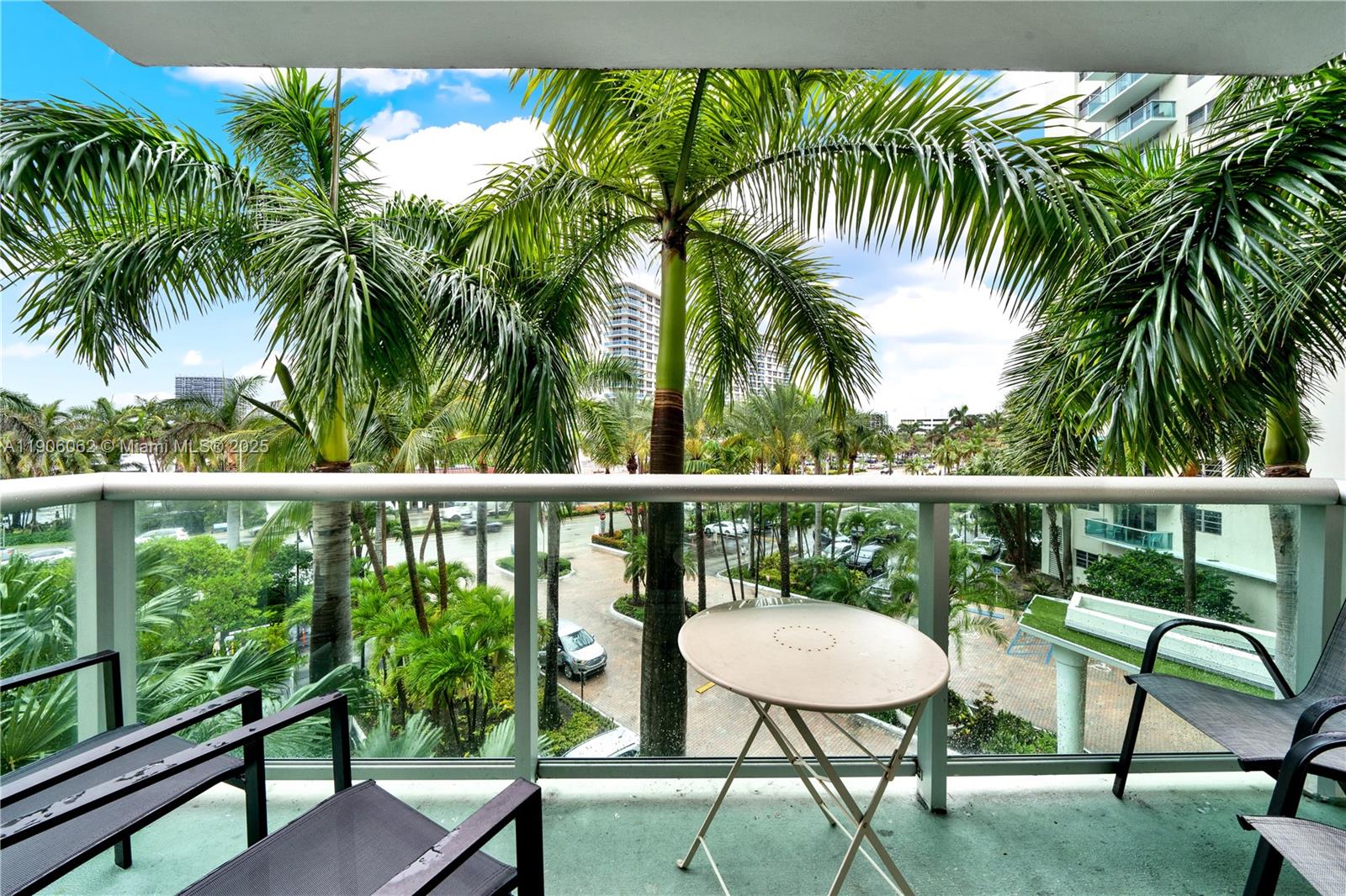 TIDES ON HOLLYWOOD BEACH - Residential