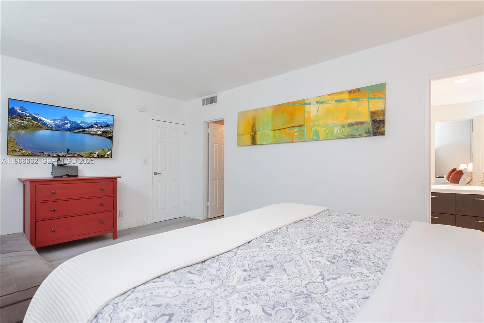 TIDES ON HOLLYWOOD BEACH - Residential