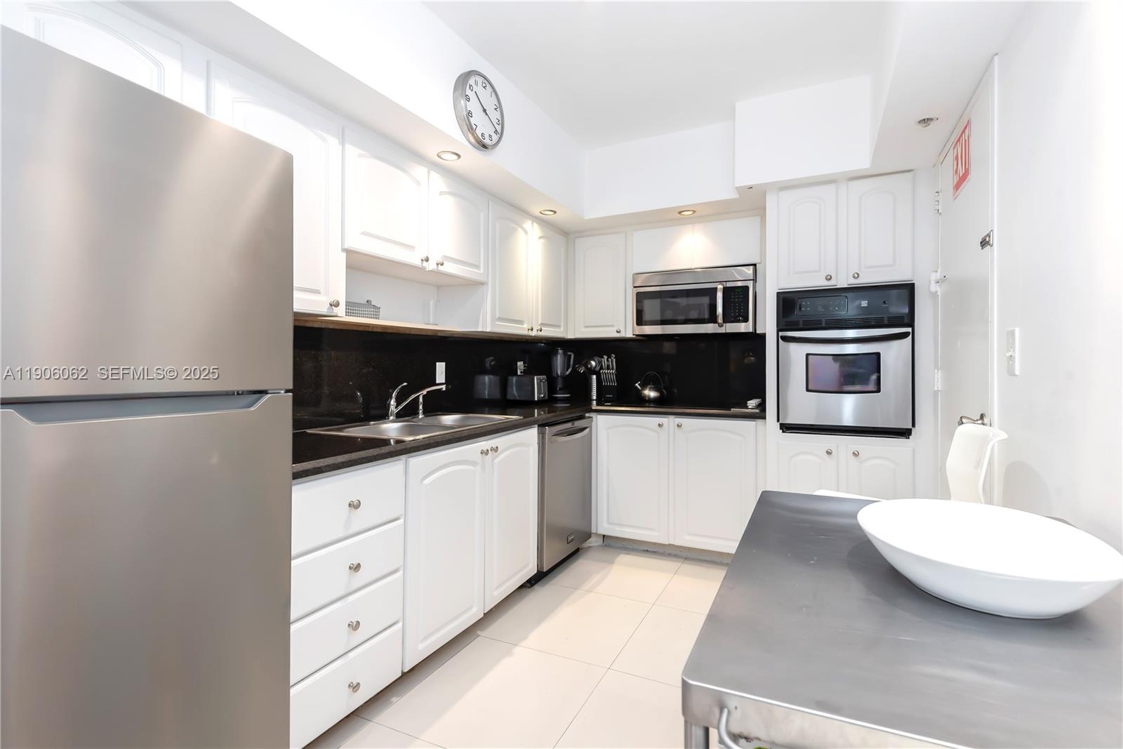 TIDES ON HOLLYWOOD BEACH - Residential