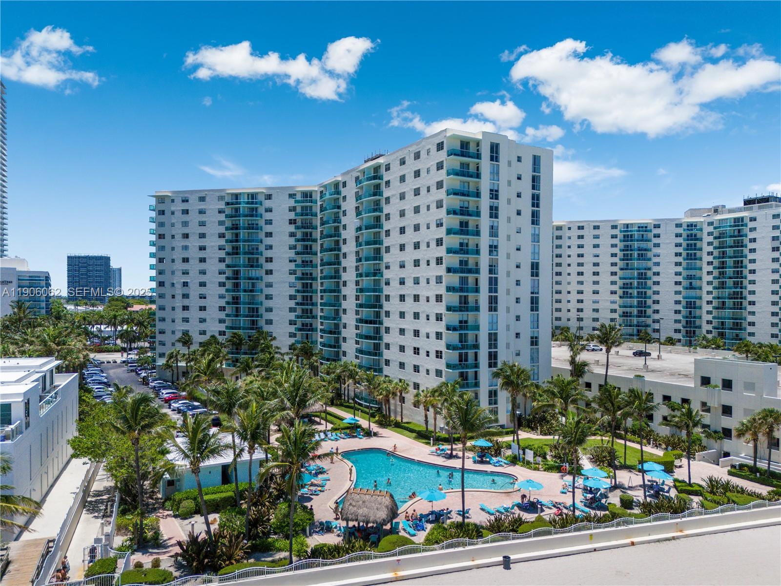 TIDES ON HOLLYWOOD BEACH - Residential