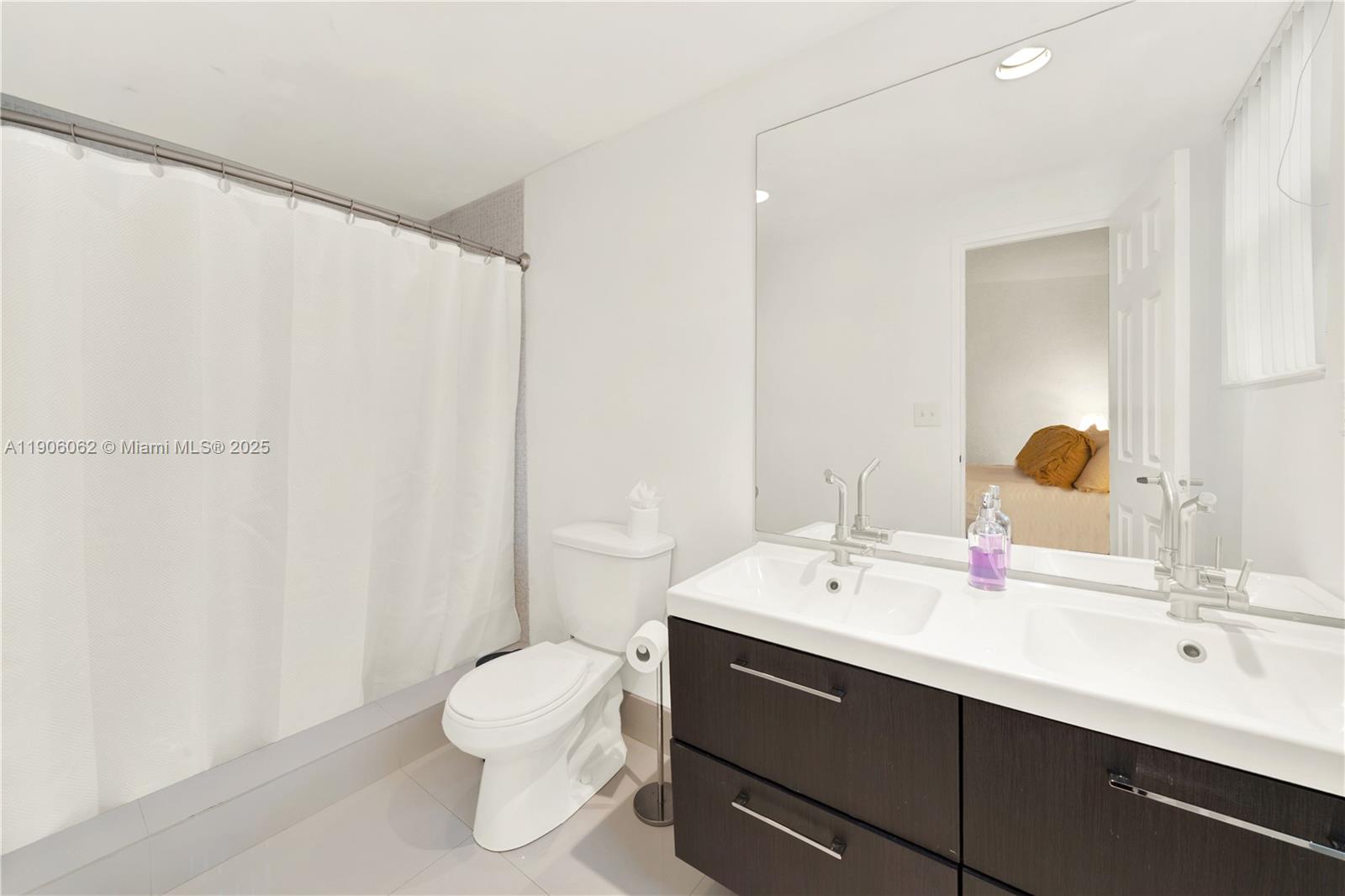 TIDES ON HOLLYWOOD BEACH - Residential