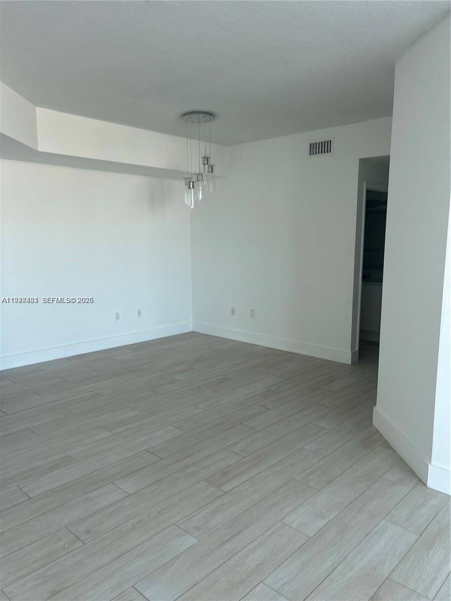 7910 Harbor Island Dr 408