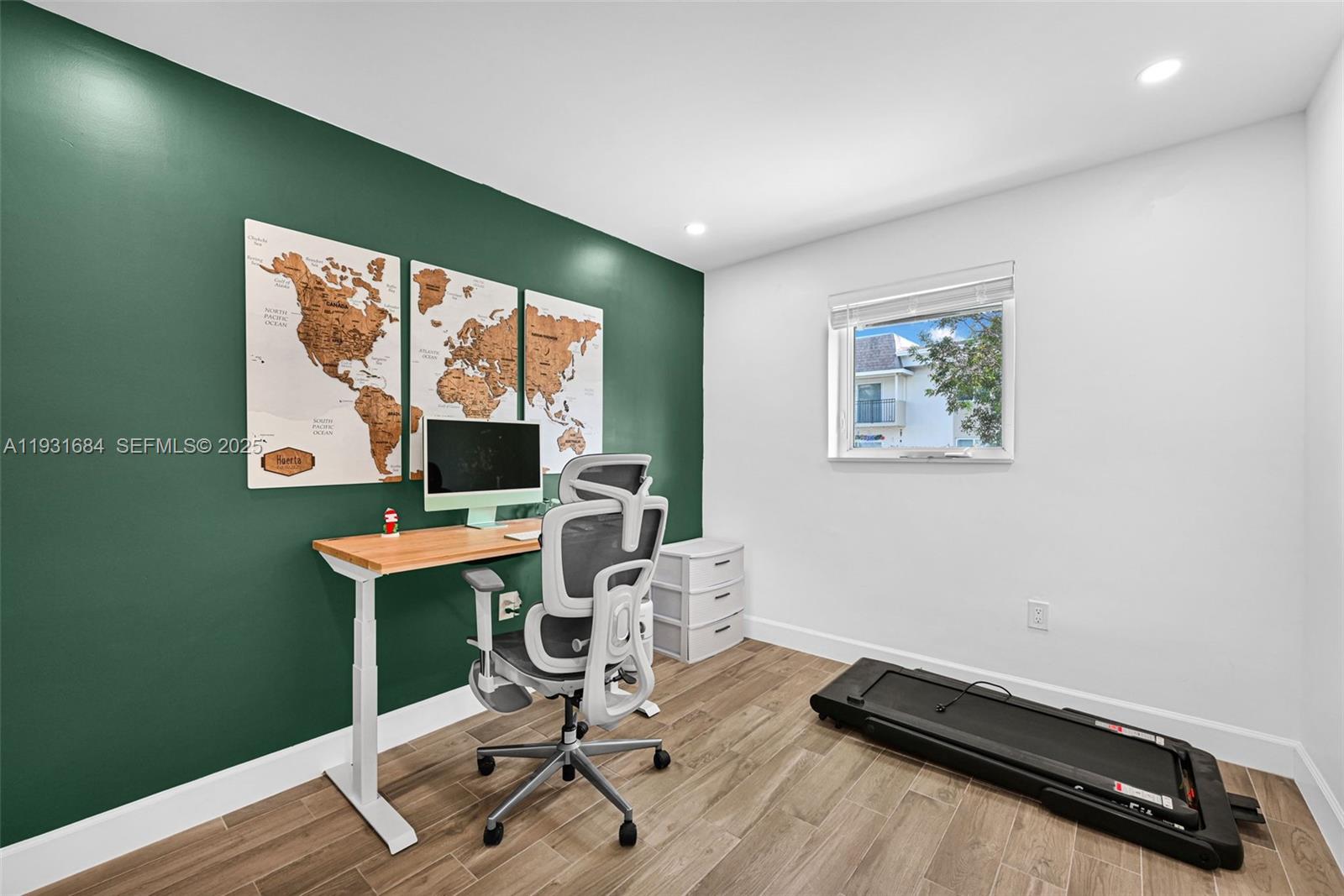 MONTEREY GARDENS OF PINEC - Residential