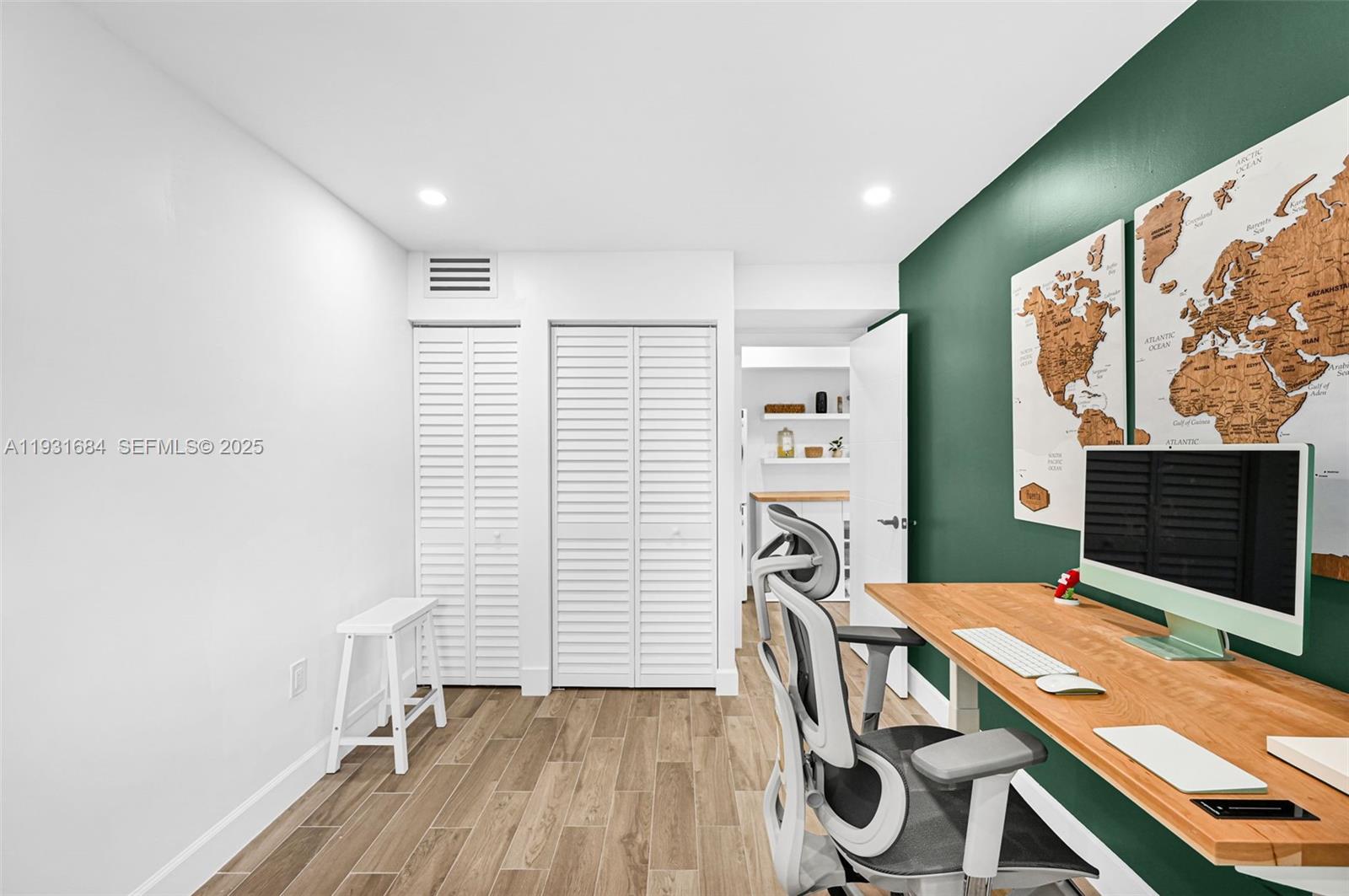 MONTEREY GARDENS OF PINEC - Residential