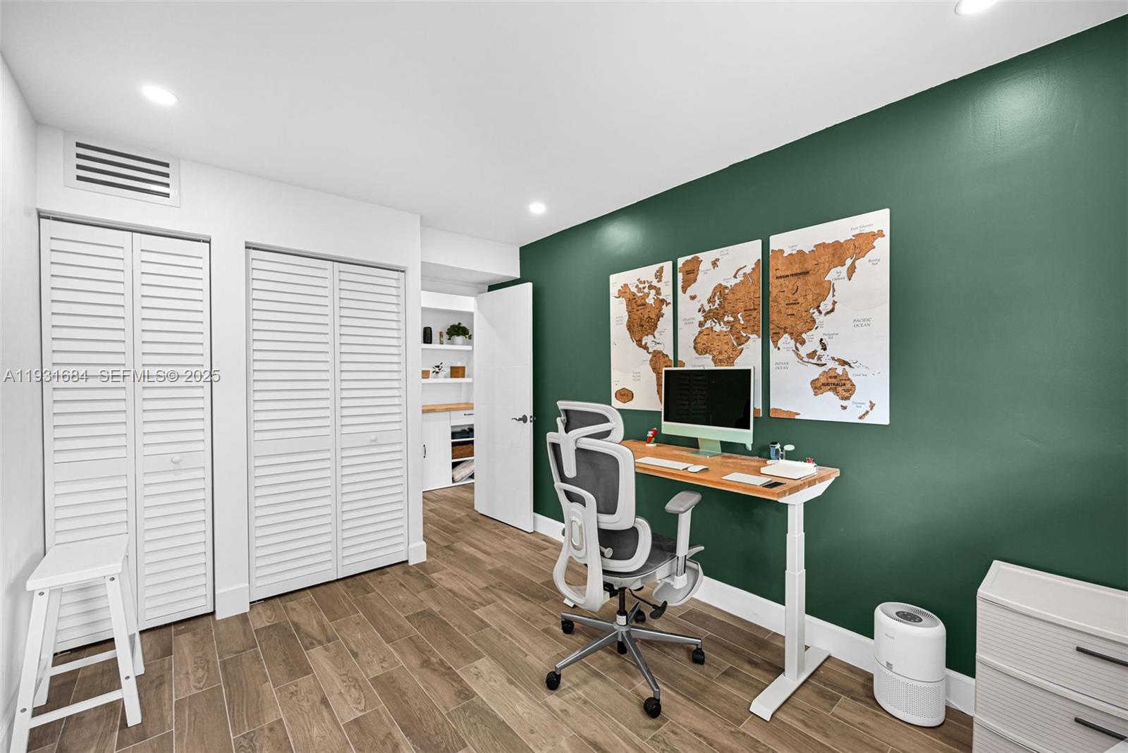 MONTEREY GARDENS OF PINEC - Residential