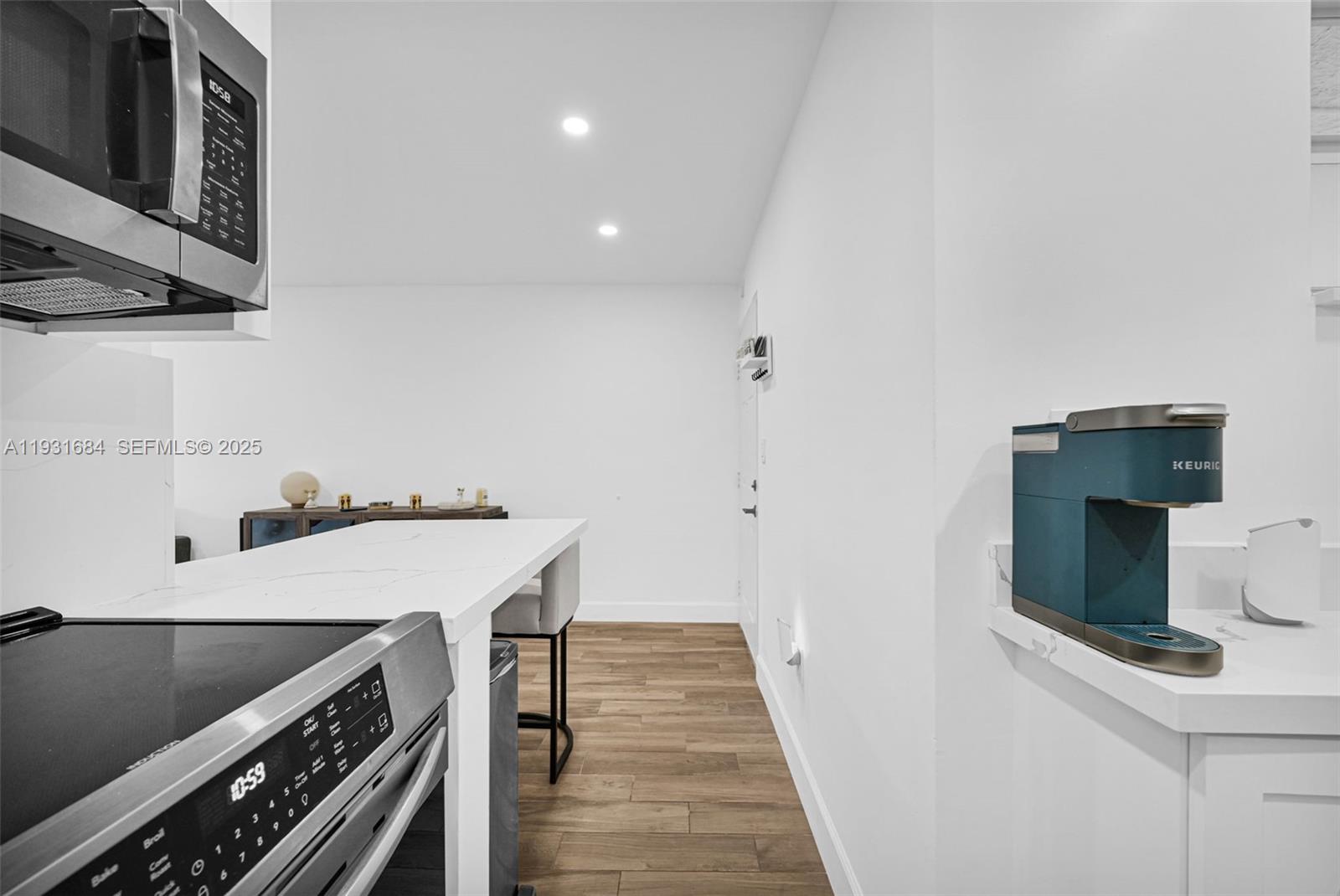 MONTEREY GARDENS OF PINEC - Residential