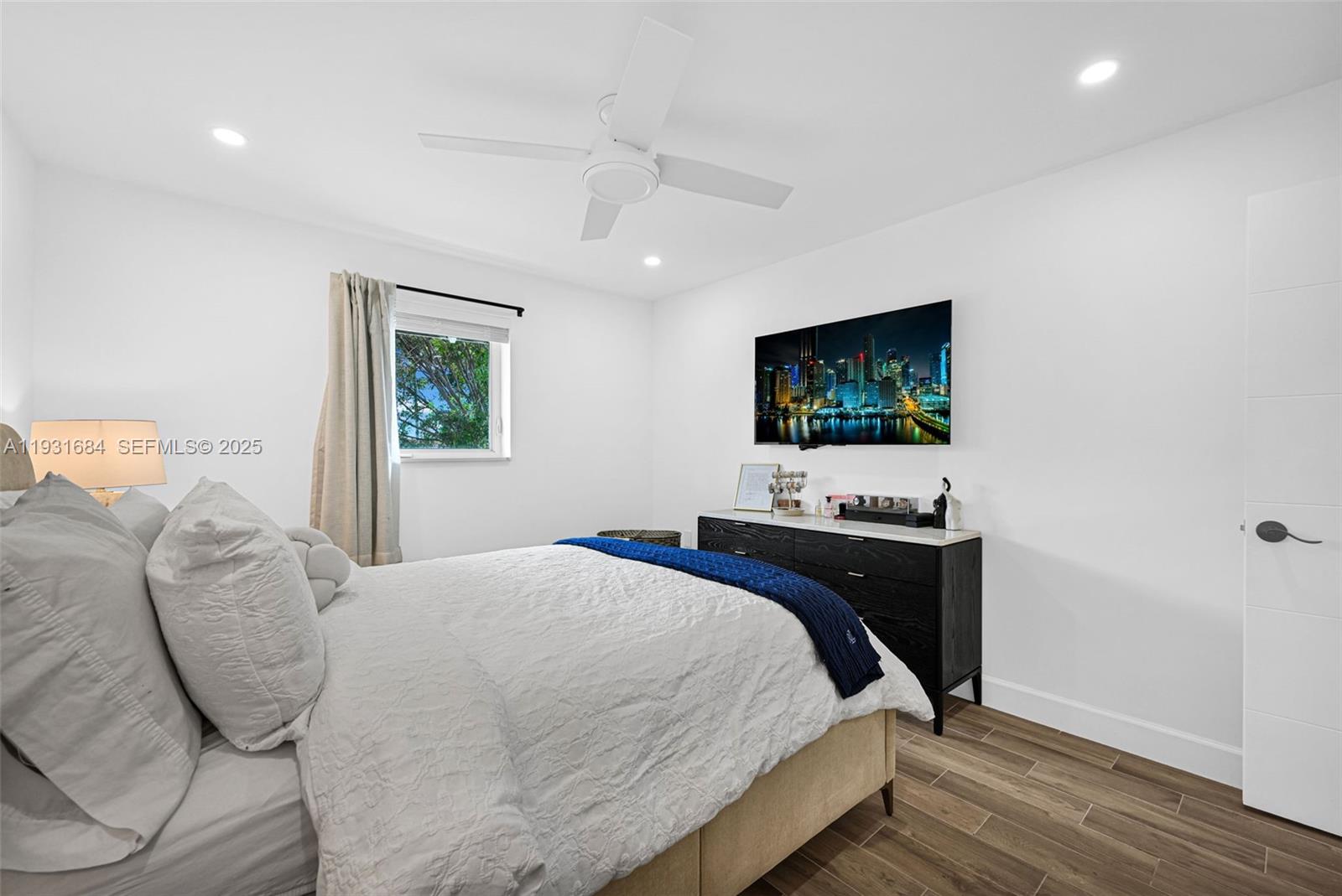 MONTEREY GARDENS OF PINEC - Residential