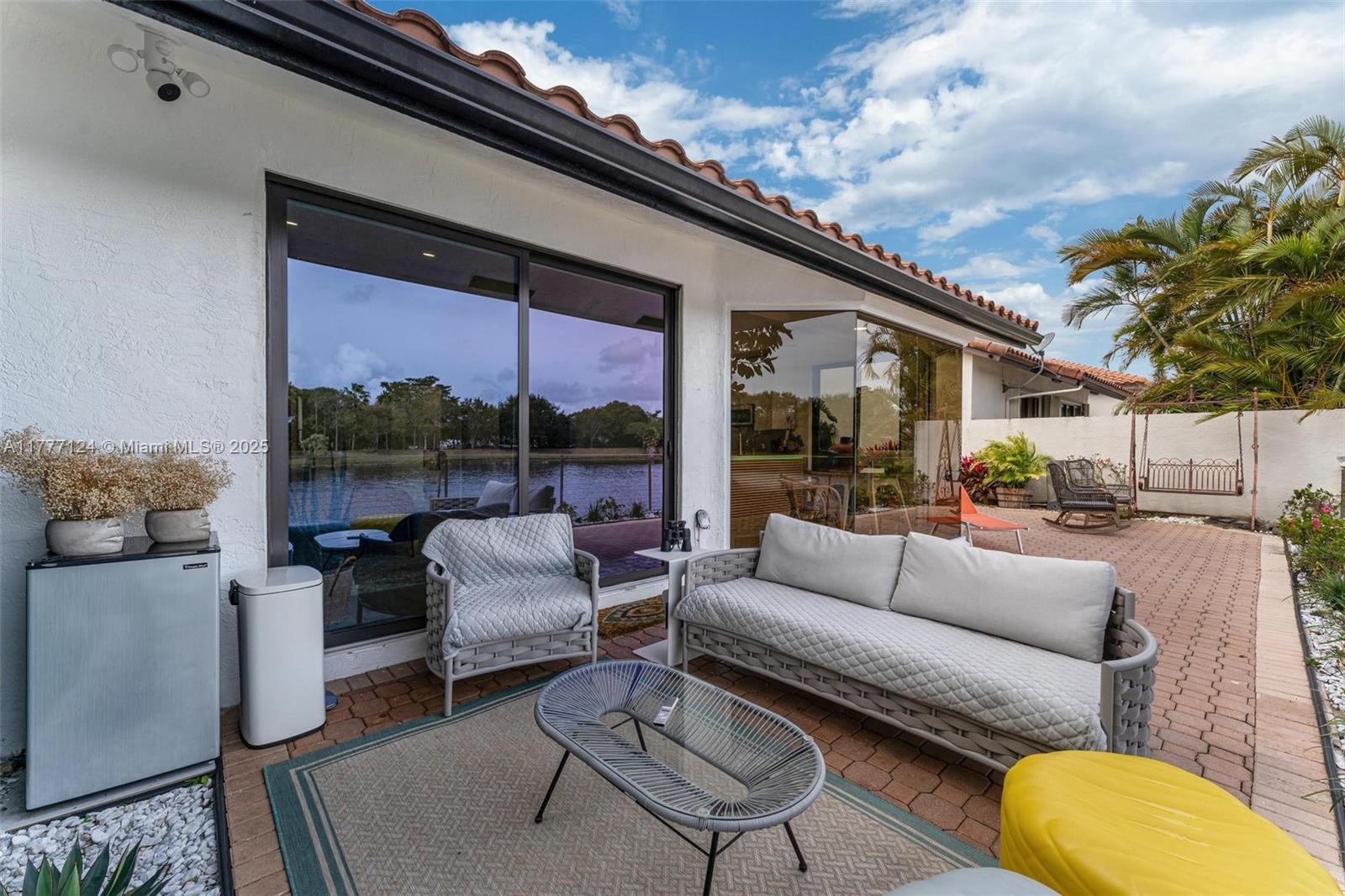 VILLA STEL - Residential Lease