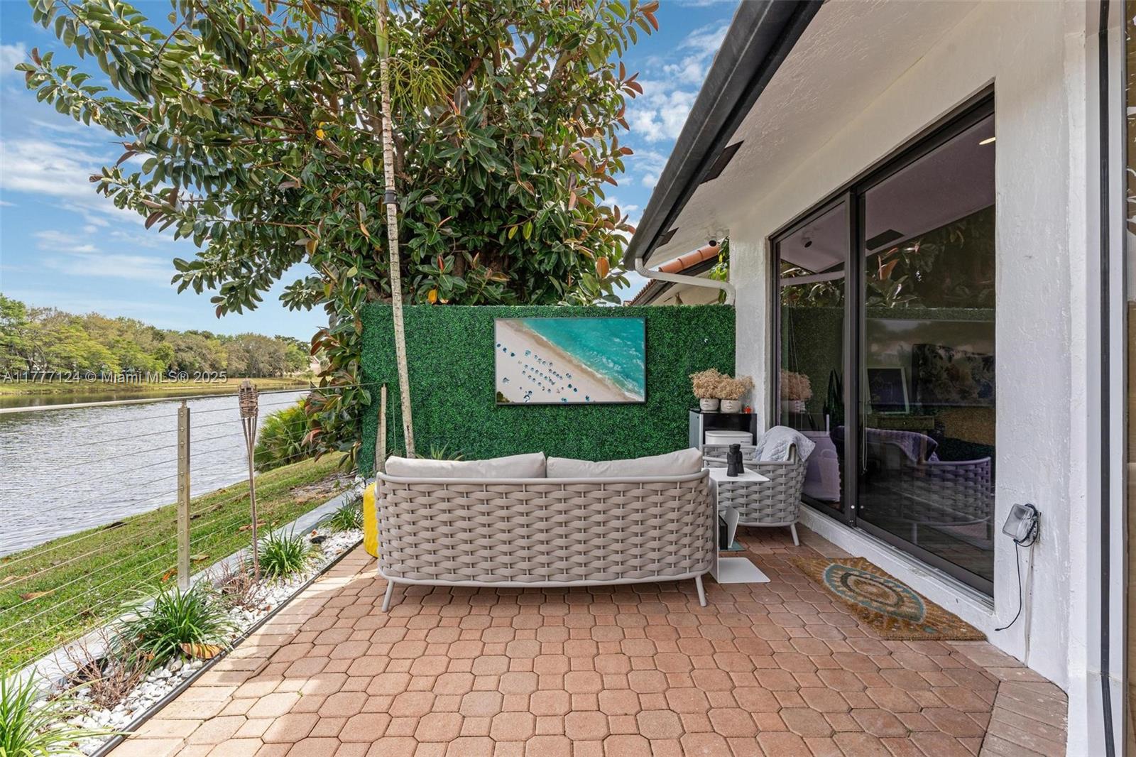 VILLA STEL - Residential Lease