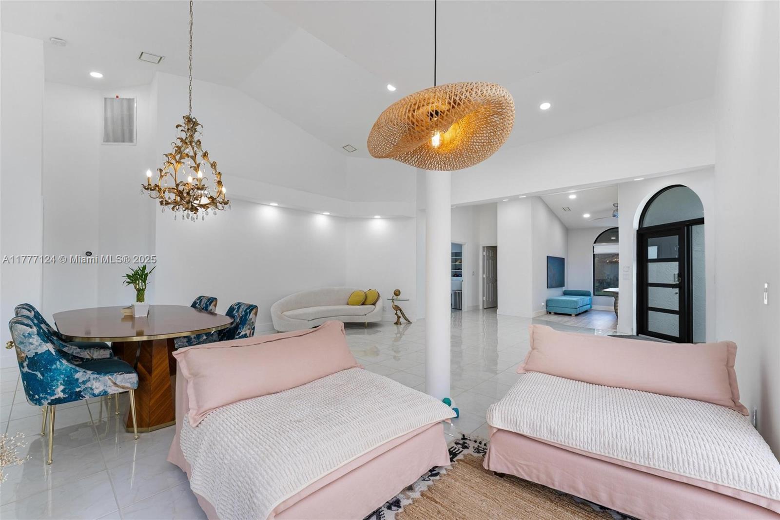 VILLA STEL - Residential Lease