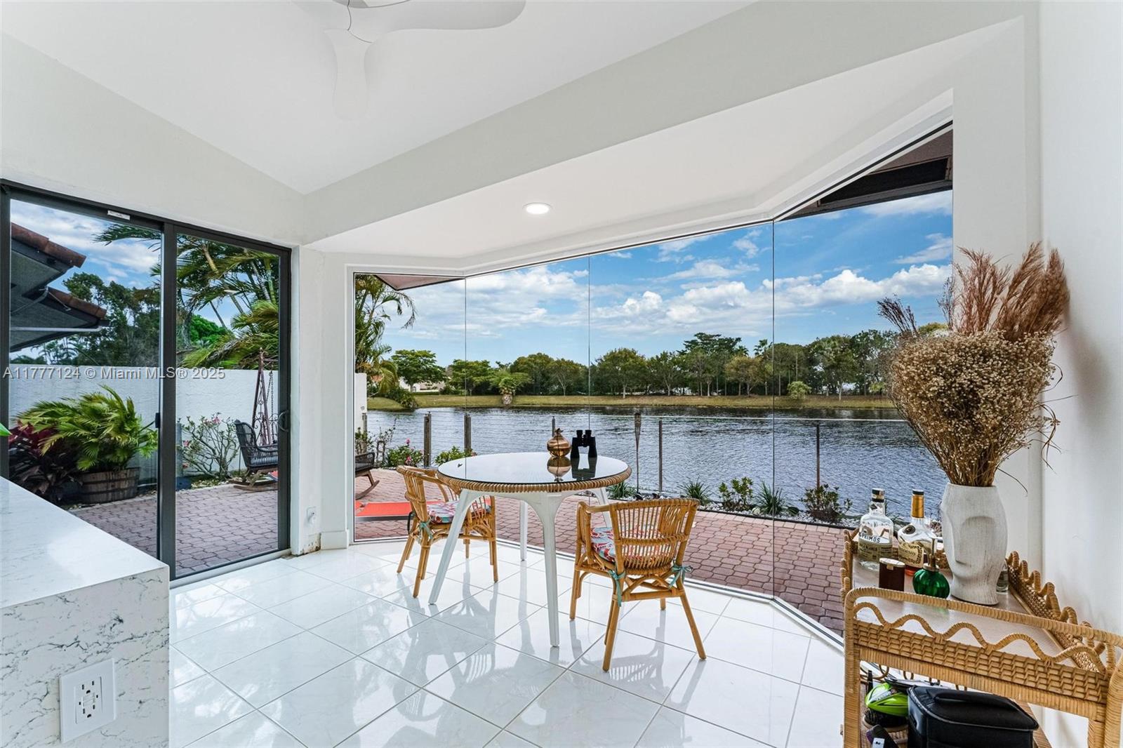 VILLA STEL - Residential Lease