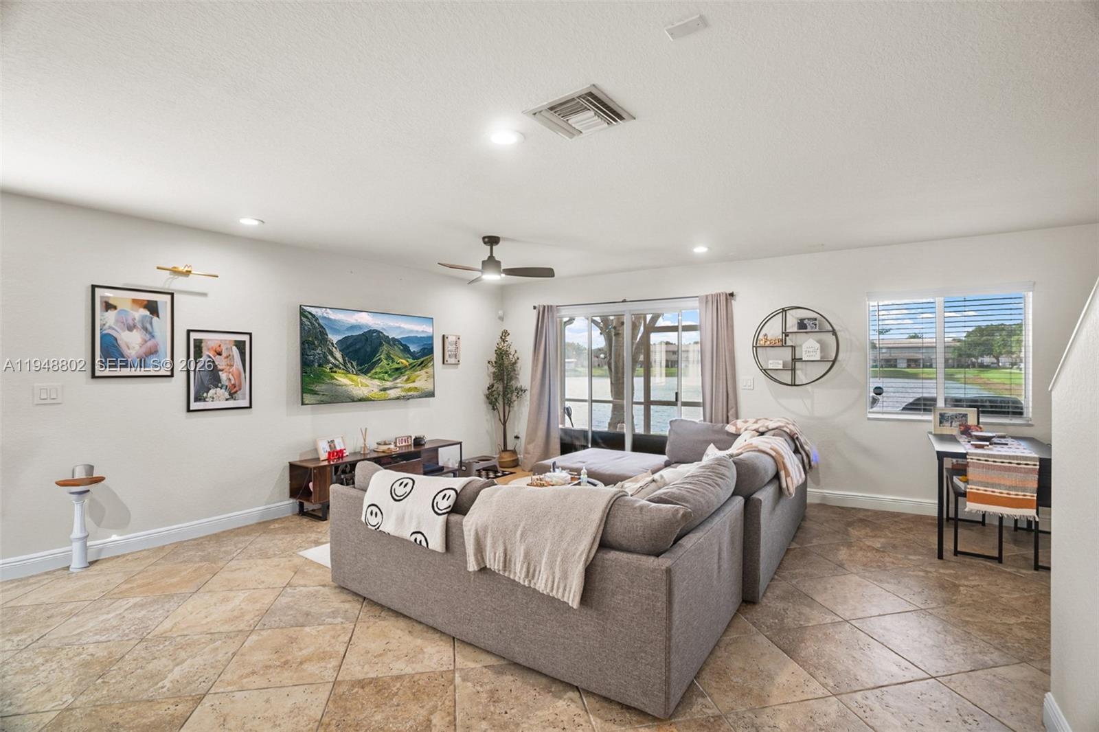 LYONS INDUSTRIAL PARK - Residential