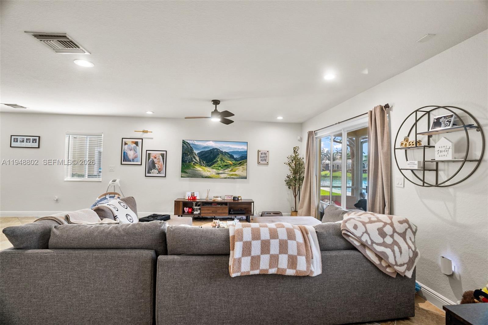 LYONS INDUSTRIAL PARK - Residential